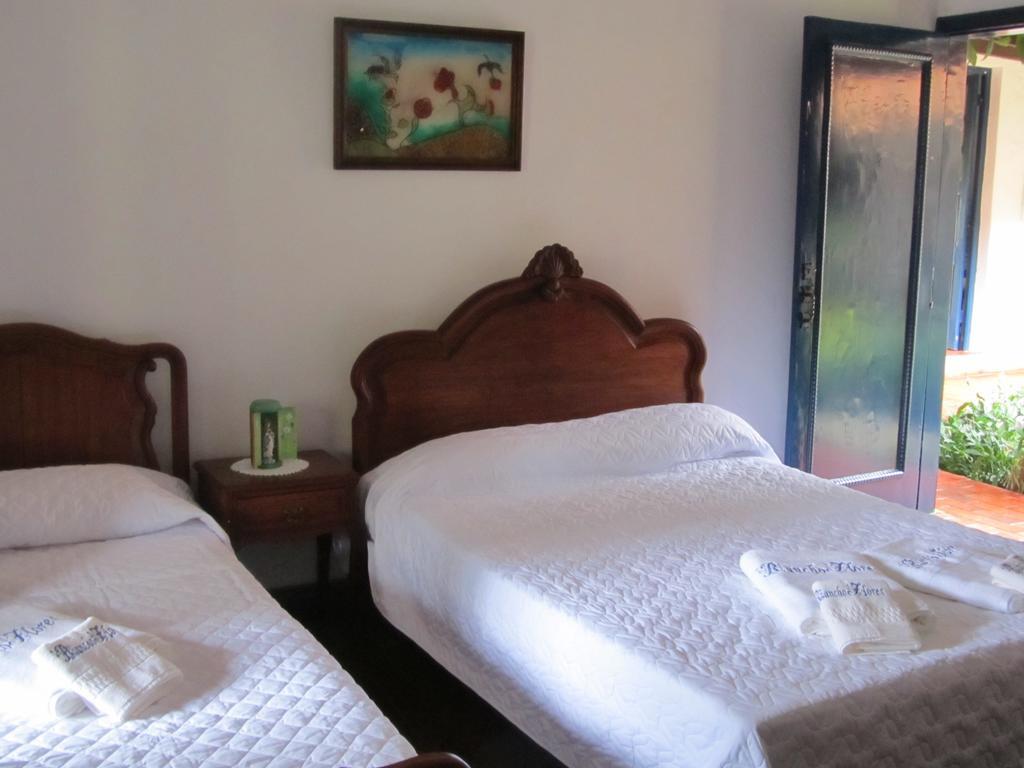Pousada Rancho Flores Caeté Buitenkant foto